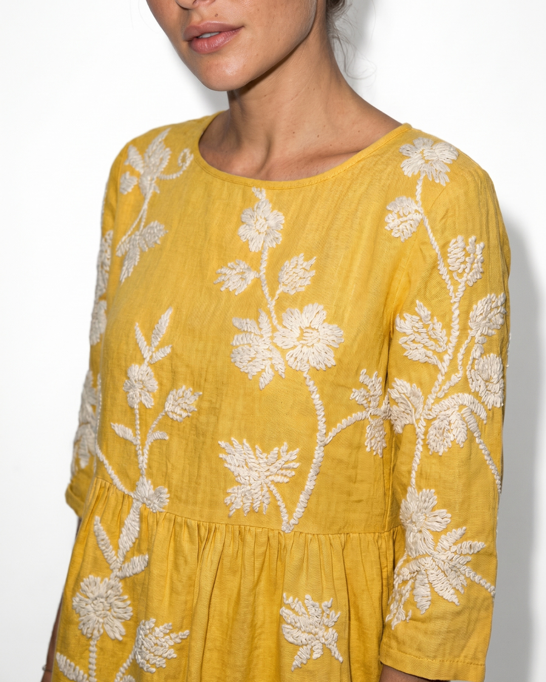 Valnera™| Vestido Bordado Amalfi