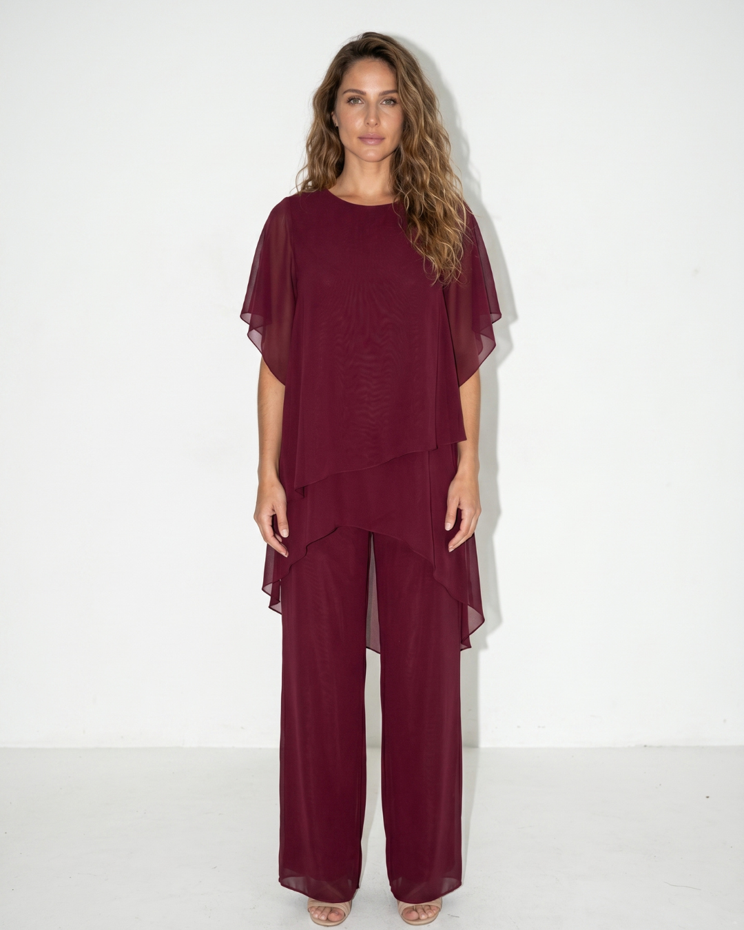 Valnera™| Conjunto Elegante Montéline de Pantalón Ancho y Capa con Volantes