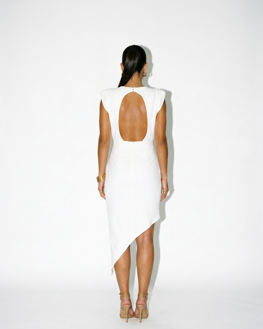 Valnera™| Vestido Asimétrico Aurora con Hombros Estructurados