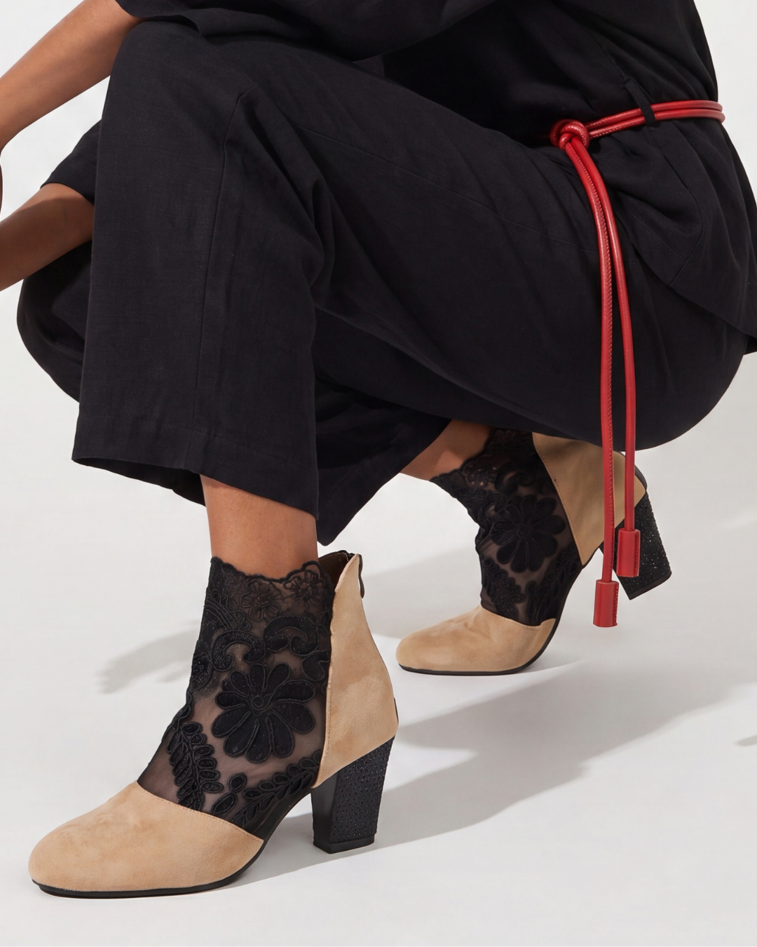 Valnera™|  Botines Norene de Encaje